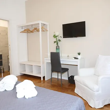 Unique Luxury And Bed and Breakfast Ρώμη