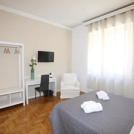 Unique Luxury And Bed and Breakfast Ρώμη