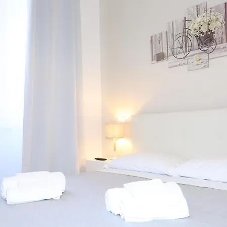 Unique Luxury And Rom