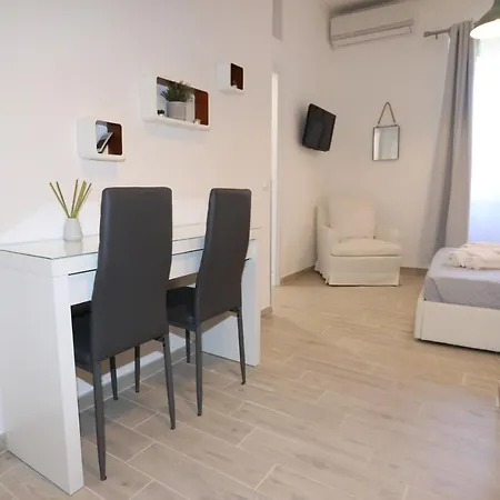 Unique Luxury And * Rom