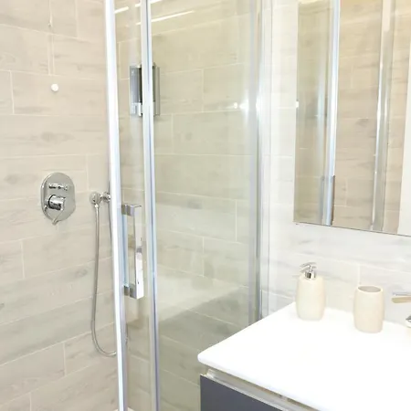Unique Luxury And Rom