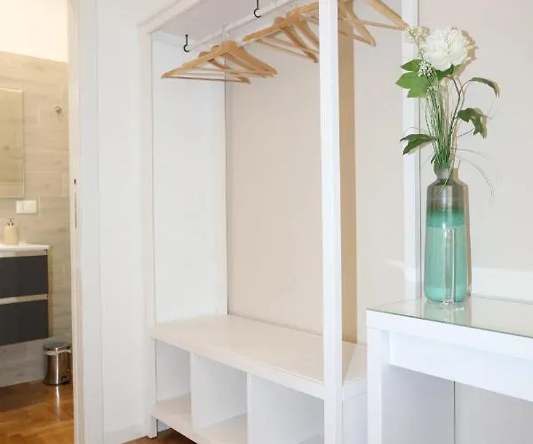 Frühstückspension Unique Luxury And 4*