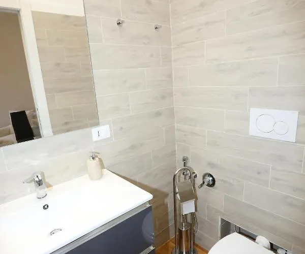 Unique Luxury And Bed & Breakfast Řím